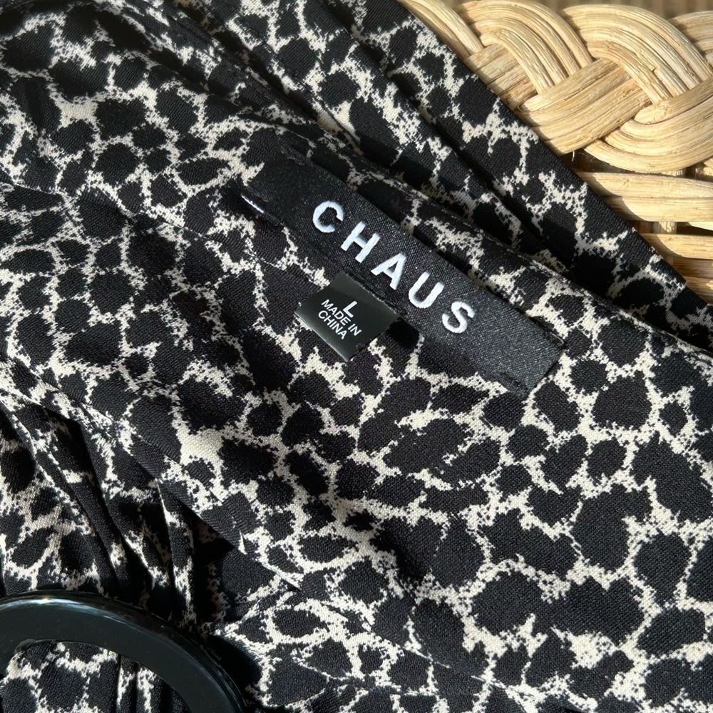 Vintage 90’s CHAUS V-Neck Leopard Print Sleeveless Blouse Top Gently Worn EUC!!! - Picture 8 of 11